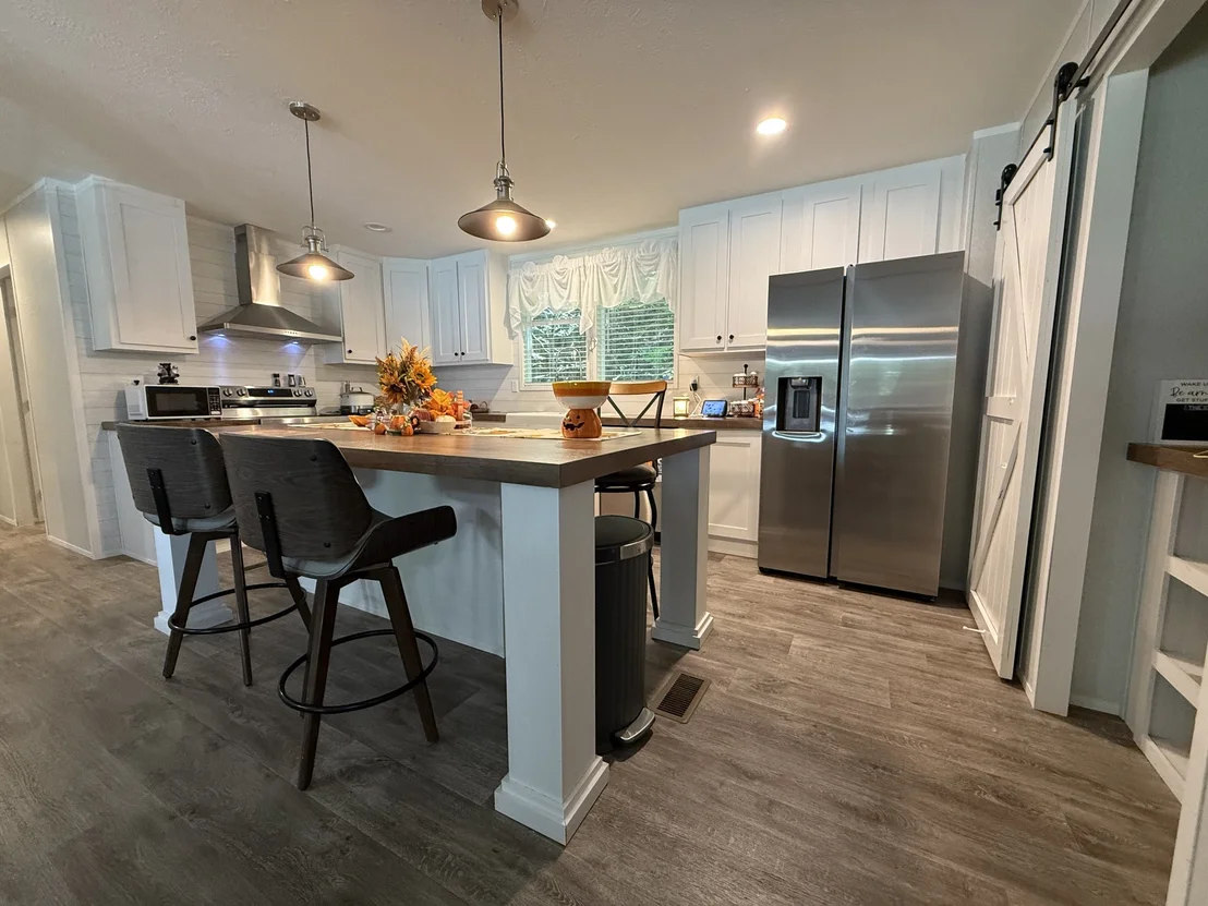 Photo of 443 Cole Dr