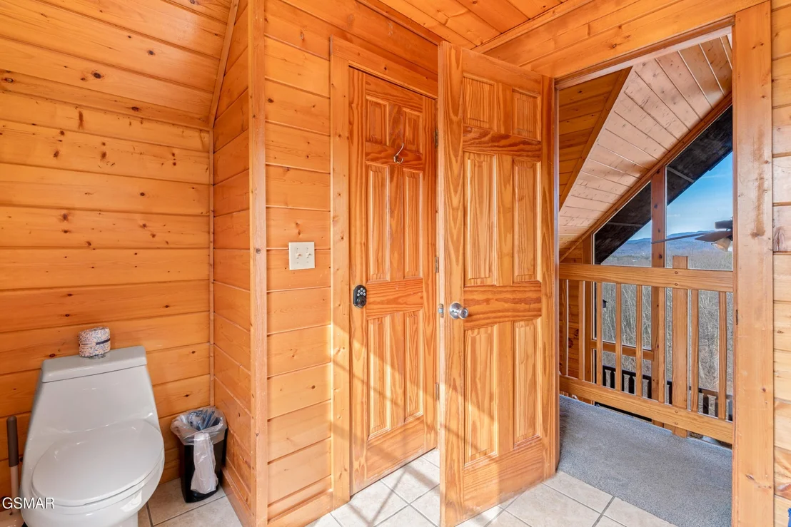 Photo of 1549 Bears Den Way