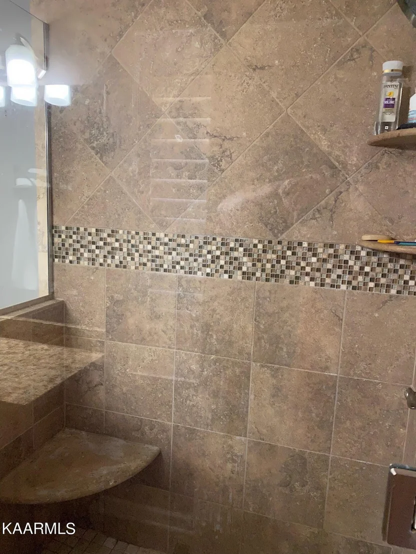 Photo of 305 Webb Rd
