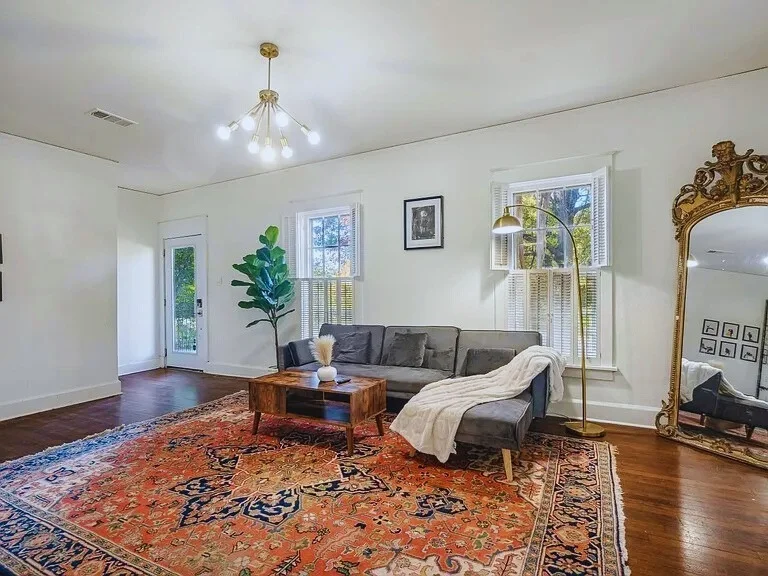 Photo of 816 Charles Pl