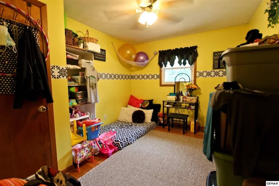 Photo of 418 Ann Circle