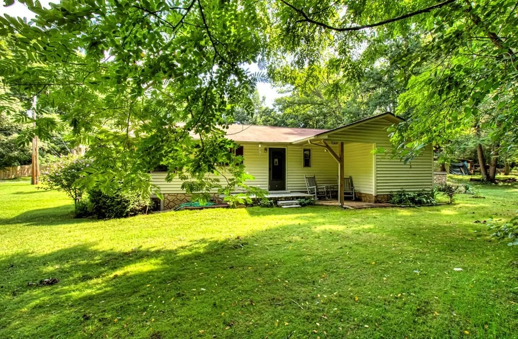 Photo of 3398 Bell Road