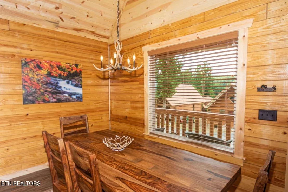 Photo of 220 Forrest Loop Way