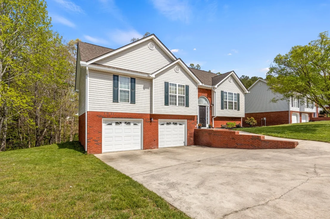 Photo of 138 Elaine Drive