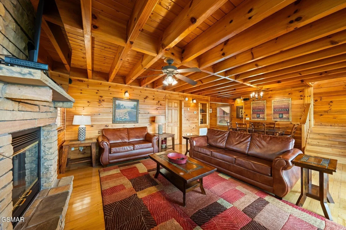 Photo of 2305 Rand Road