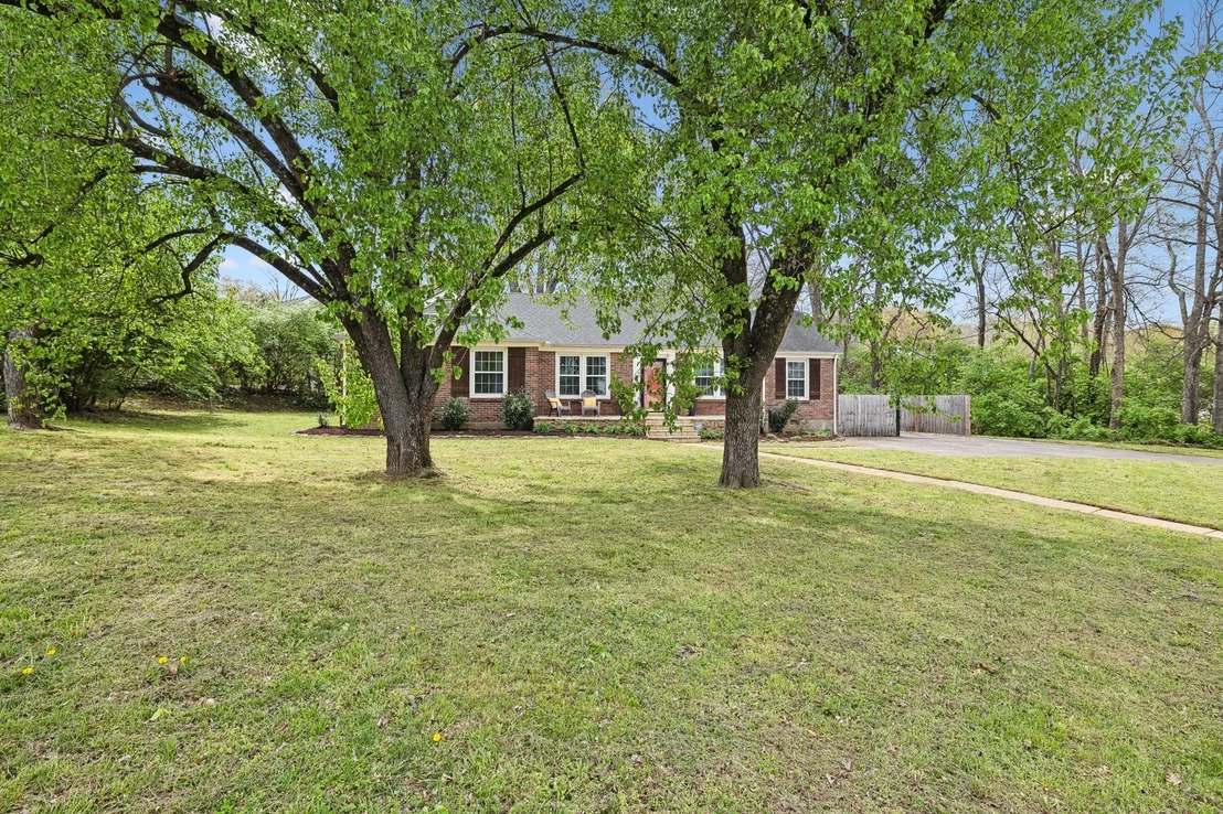 Photo of 5601 Stoneway Trl