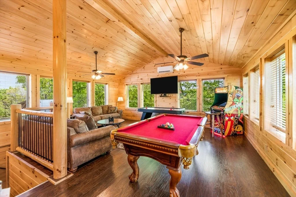 Photo of 220 Alpine Mountain Way