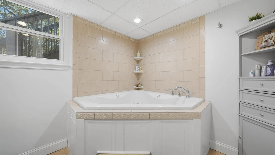 Photo of 4702 Enterprise Lane