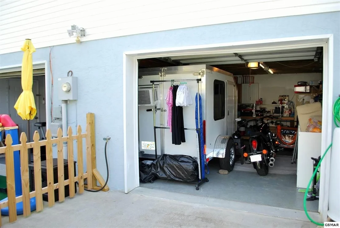 Photo of 227 River Valley Circle