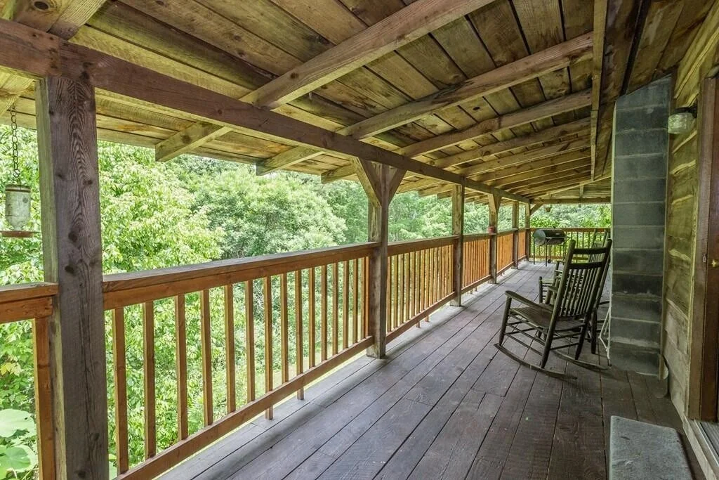Photo of 725 Lloyd Huskey Rd