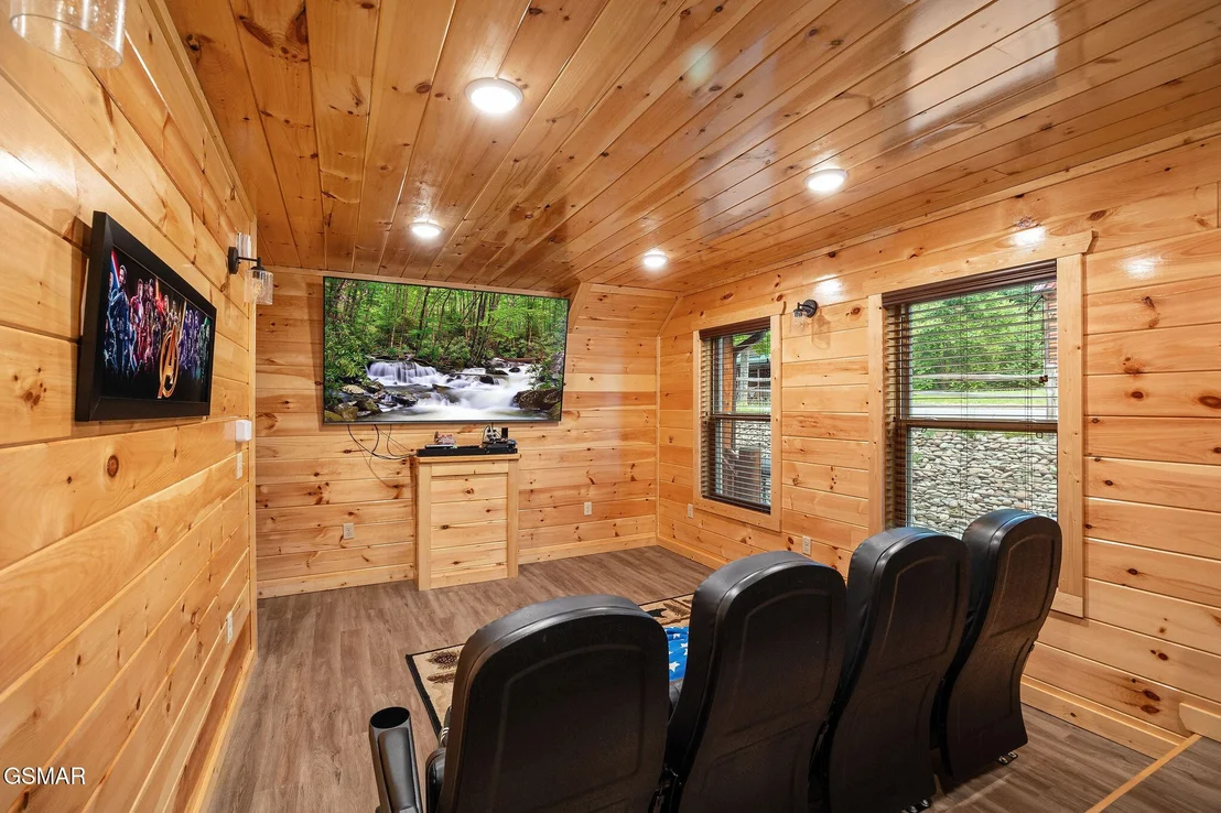 Photo of 2140 E View Drive