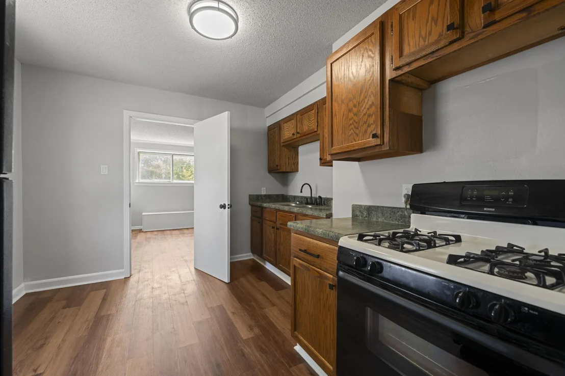 Photo of 1355 DORIS AVE
