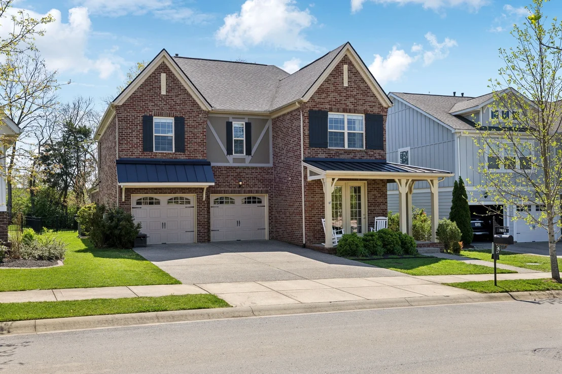 Photo of 7025 Headwaters Dr