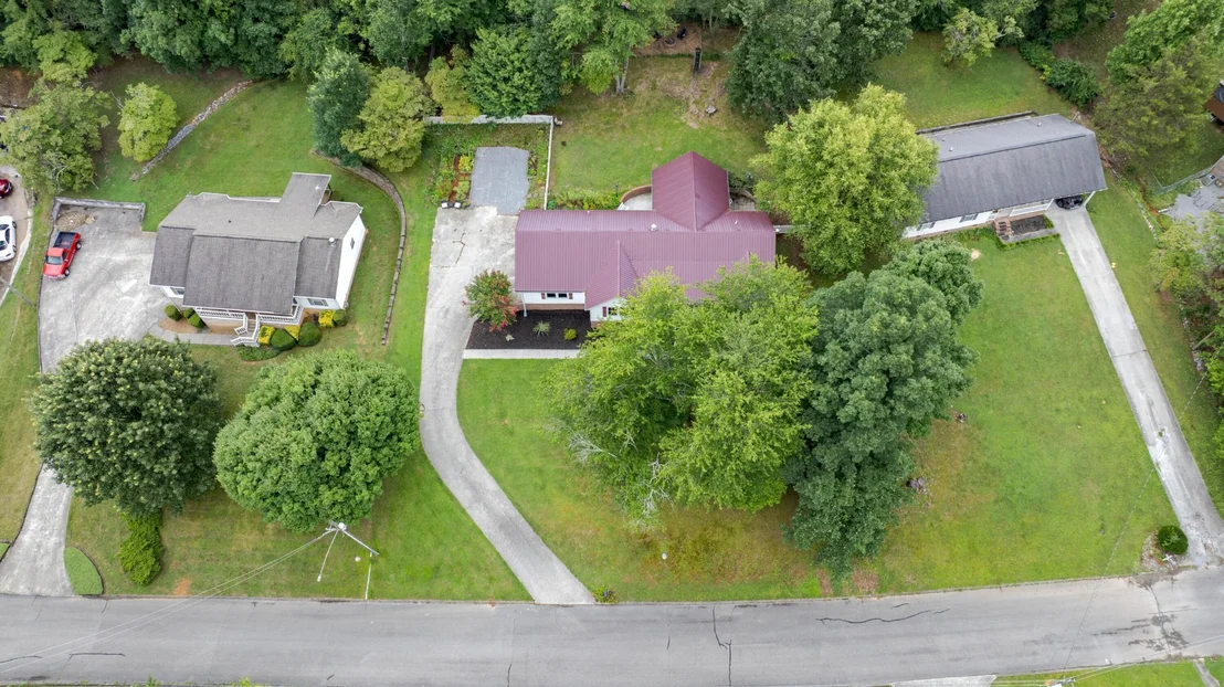 Photo of 715 Carmen Drive