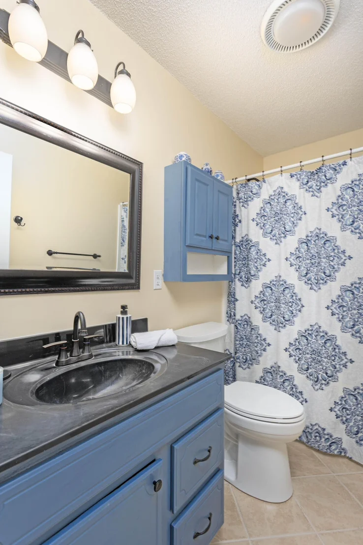 Photo of 715 Carmen Drive