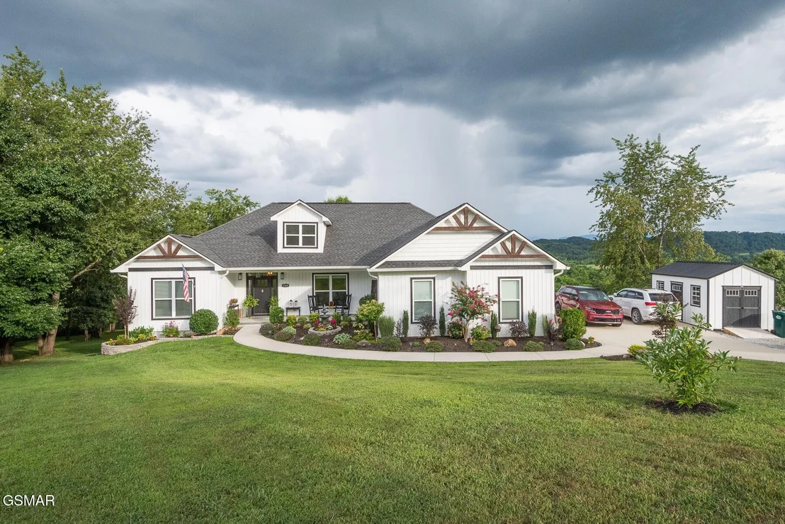 Photo of 1160 Eagle View Drive
