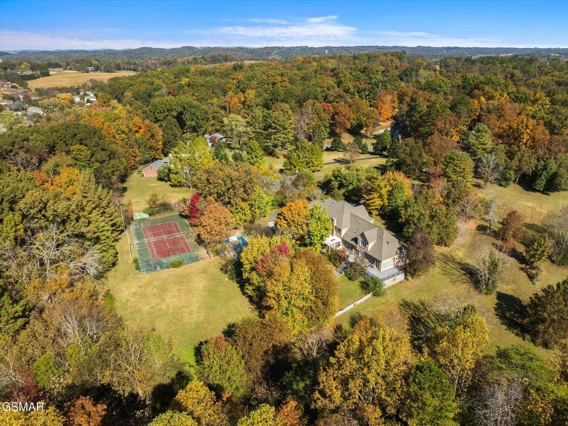 Photo of 1435 White Oak Drive