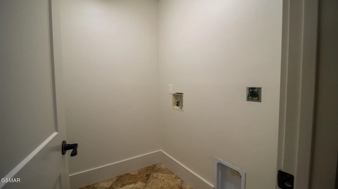 Photo of 440 Flat Creek Rd