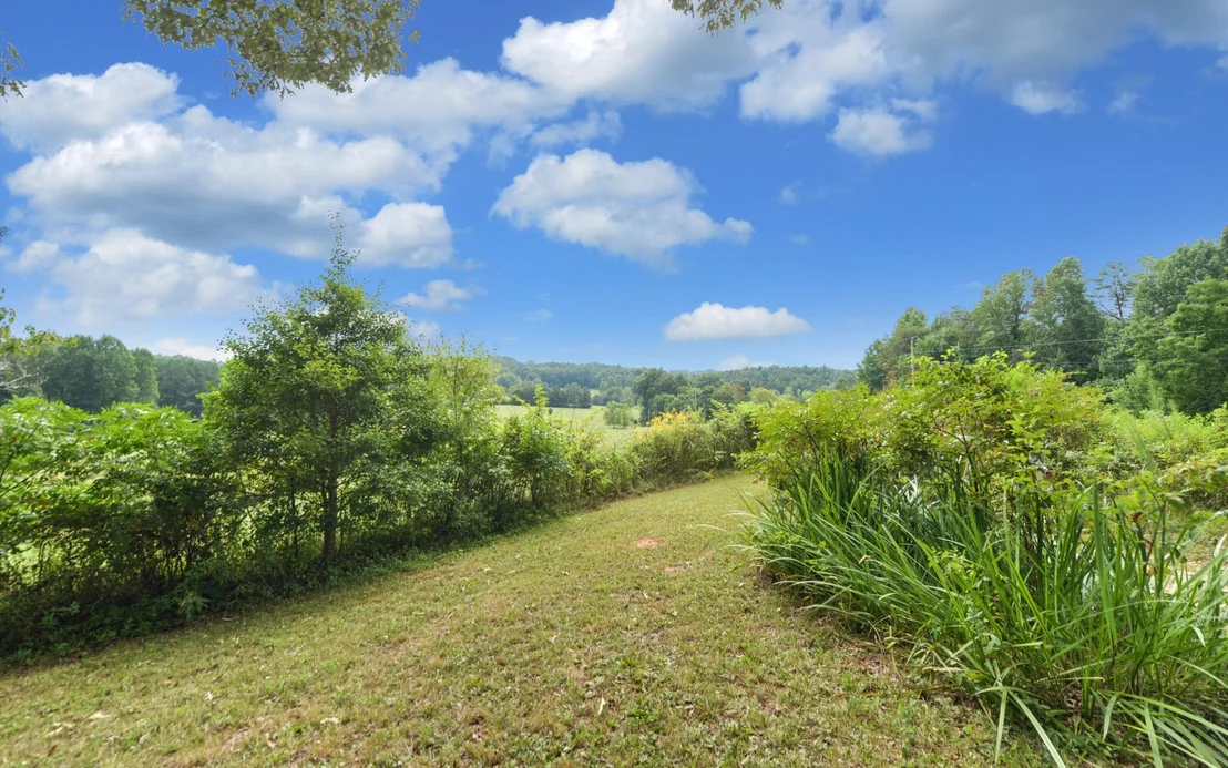 Photo of 427 Hall Road