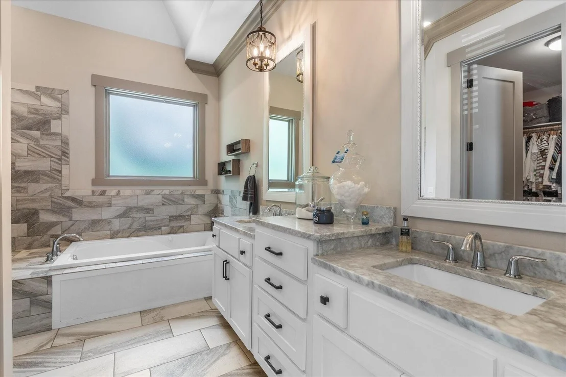 Photo of 8417 Pine Ridge Road