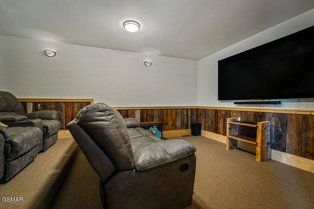 Photo of 335 Hawken Drive
