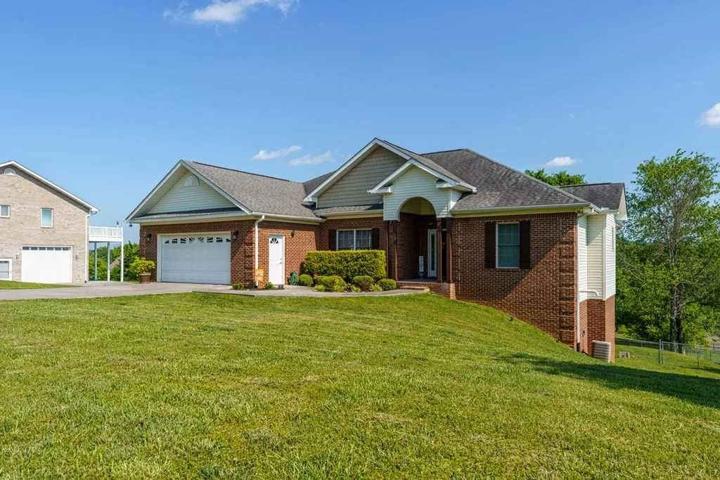 Photo of 2722 Madison Ridge