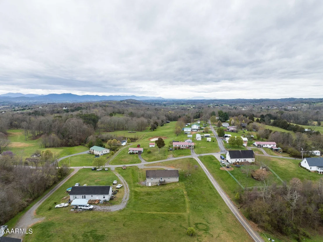 Photo of 1285 Jim Fox Rd