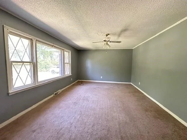 Photo of 70 RIVERSIDE DR