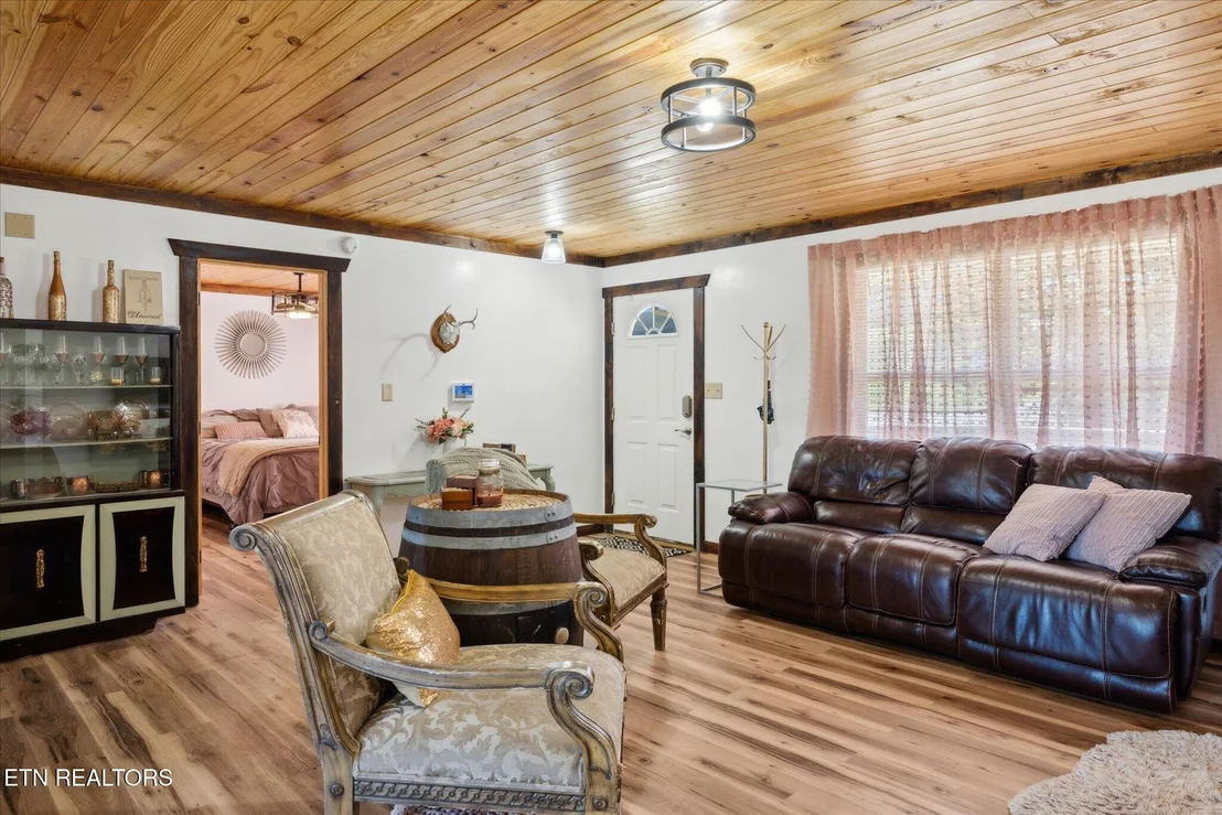 Photo of 1452 Kay View Drive