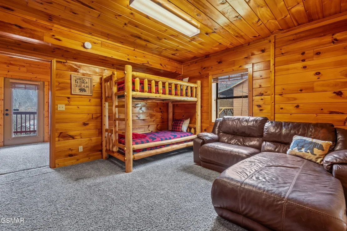 Photo of 513 Hideaway Ridge Circle