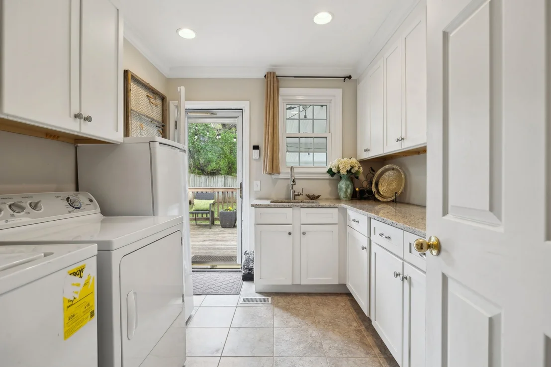 Photo of 5601 Stoneway Trl