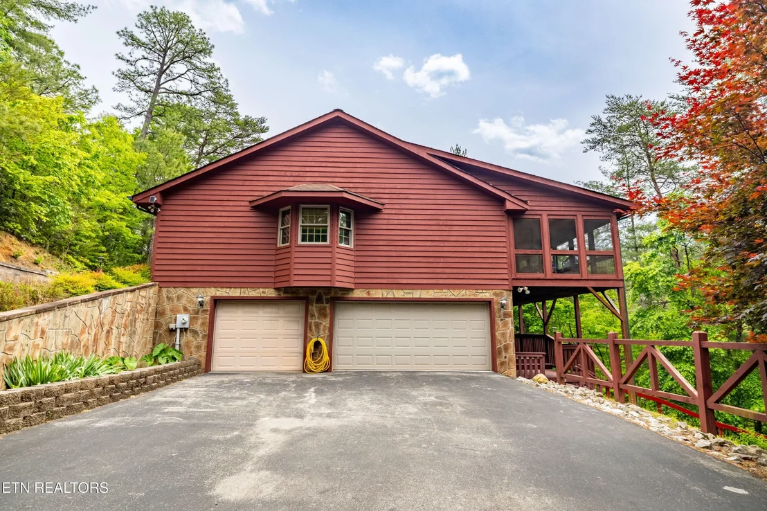 Photo of 229 Cobblestone Way
