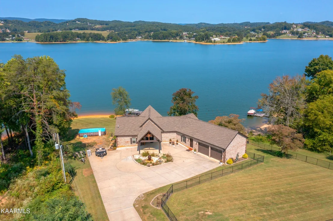 Photo of 499 Chilhowee Lane