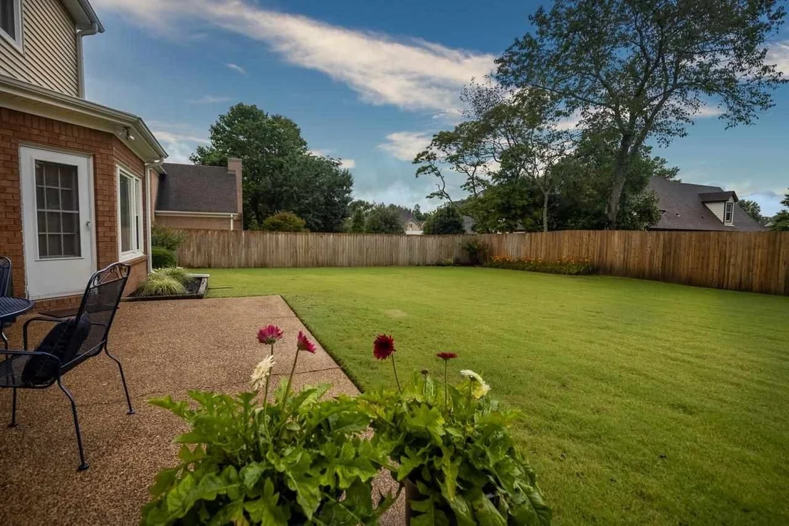 Photo of 548 ALEXANDRIA DR