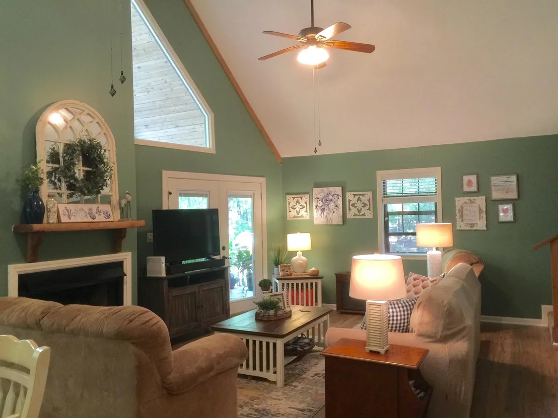 Photo of 124 DELORES CV