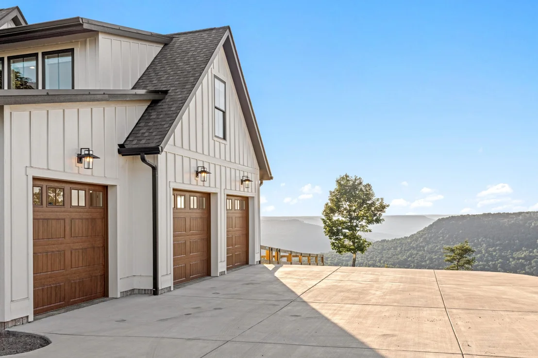 Photo of 925 Sunset Circle
