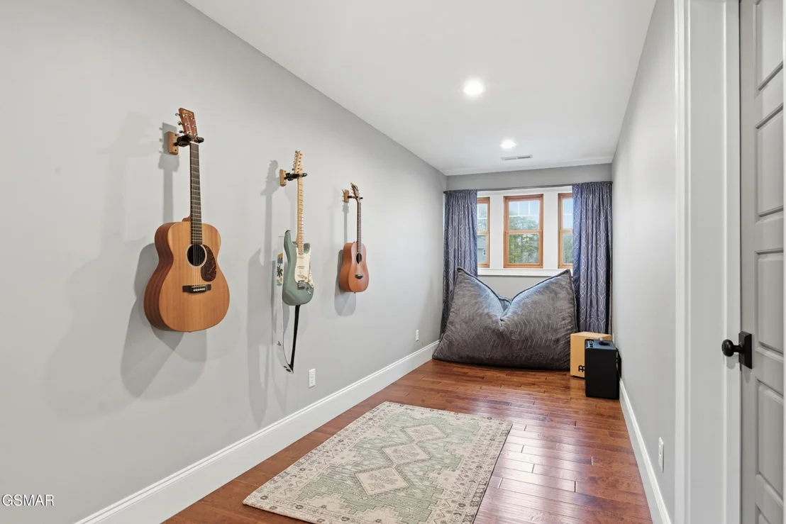 Photo of 701 Waters Edge