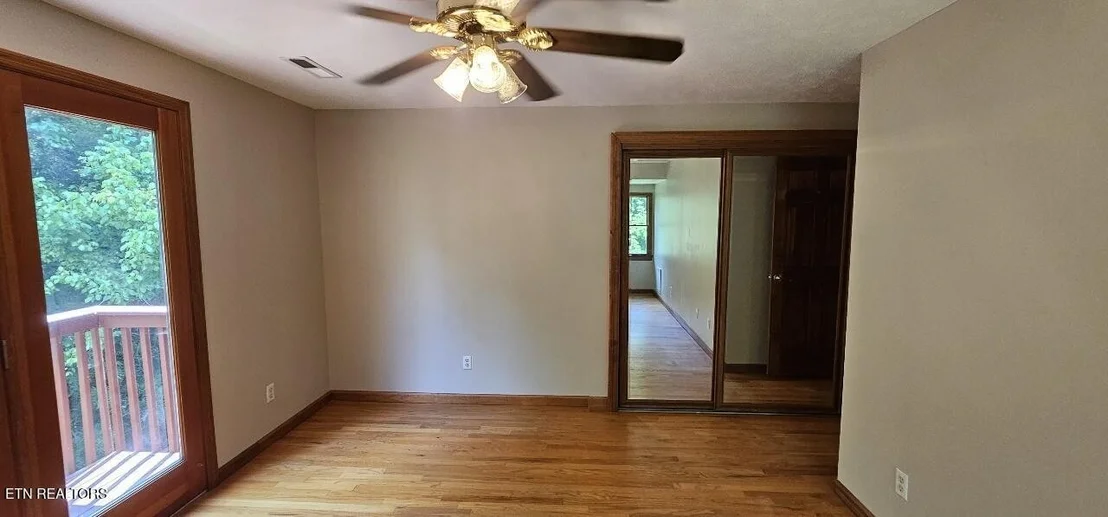 Photo of 360 Front St