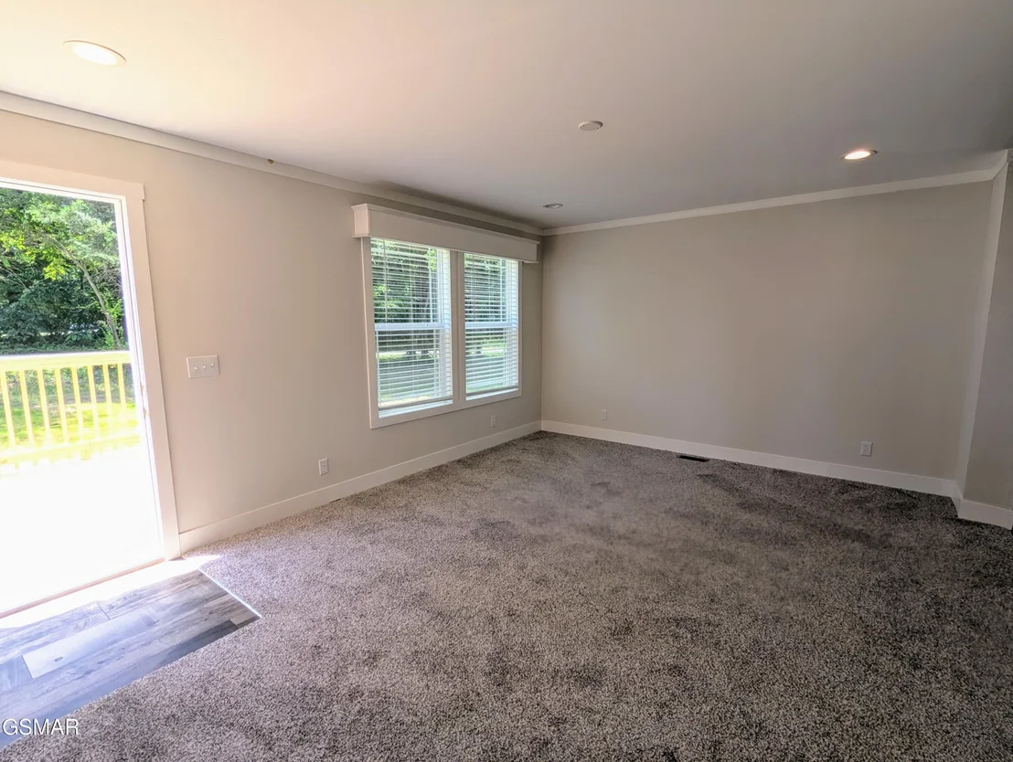 Photo of 141 Hill Loop