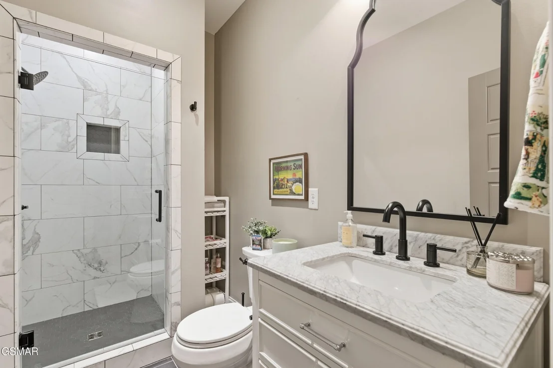 Photo of 701 Waters Edge