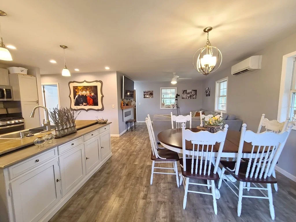 Photo of 669 Red Bud Lane
