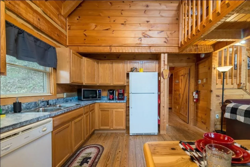Photo of 1328 Pine Trail