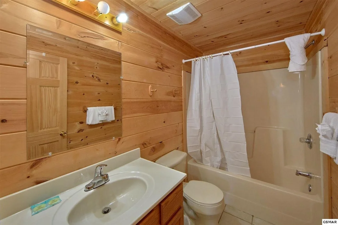 Photo of Unit BIGPINELODGE at 2220 Headrick Lead