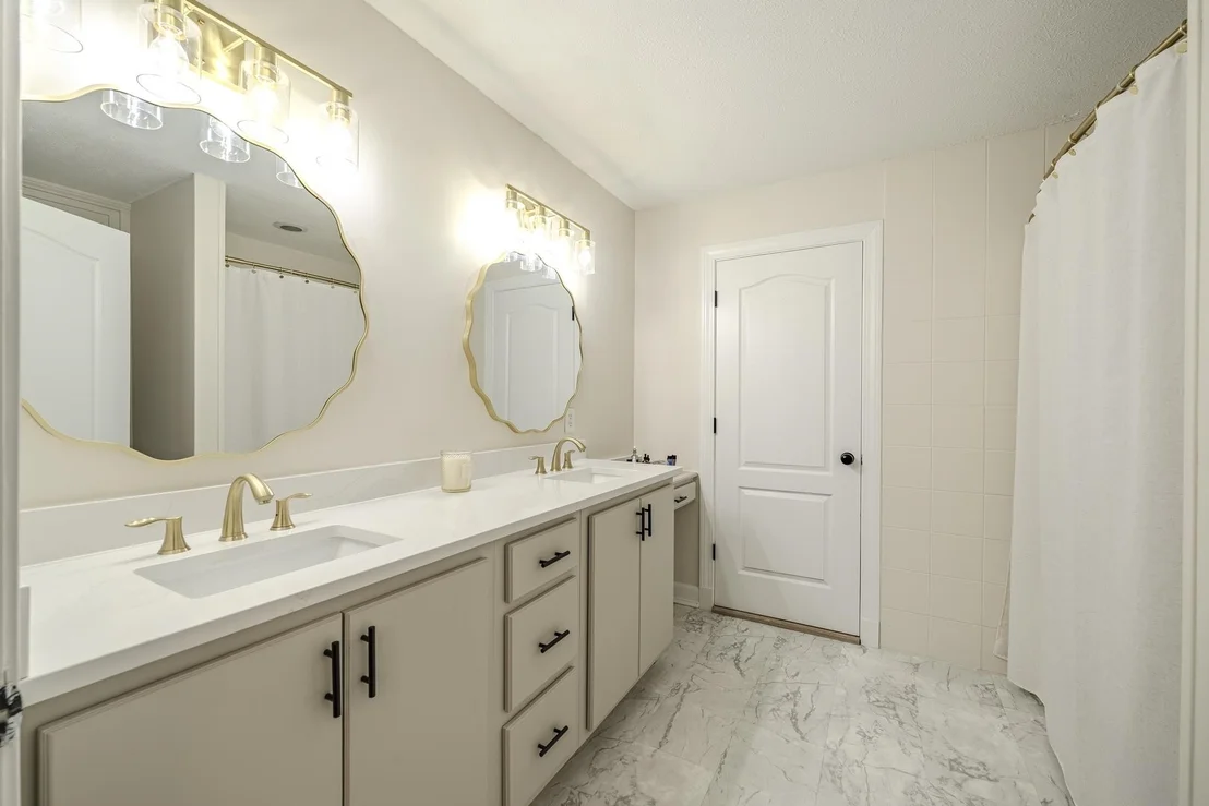 Photo of 330 ROBIN HOOD LOOP