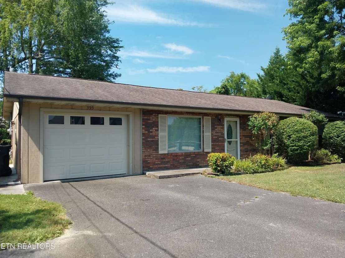 Photo of 339 Fenway Drive