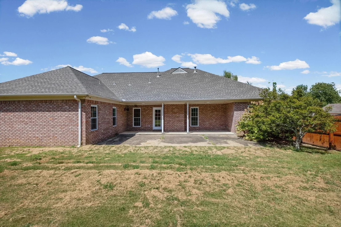Photo of 371 BRIERHEDGE RD