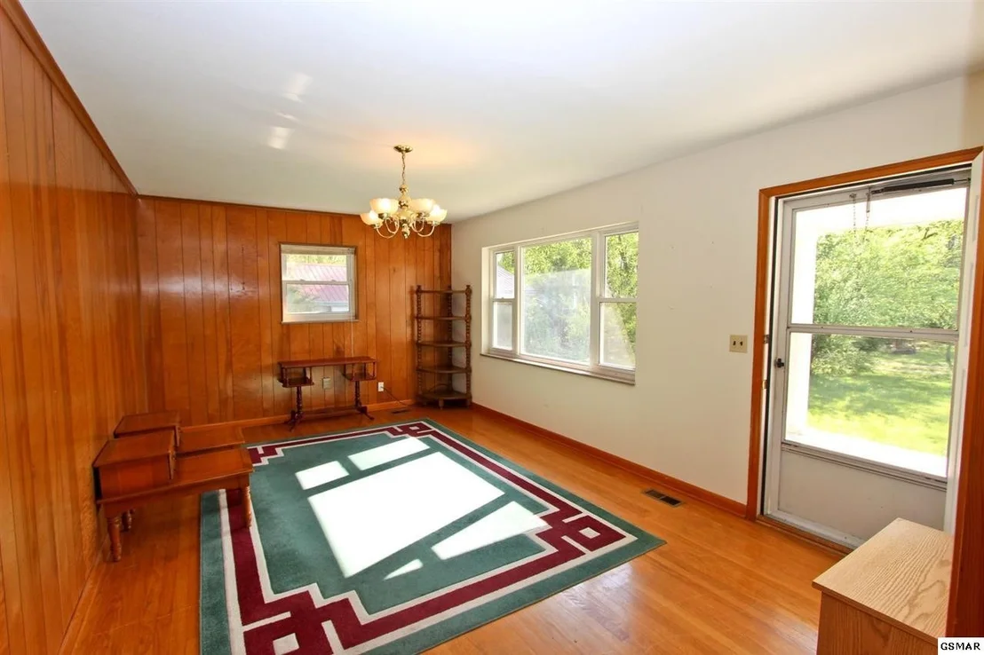 Photo of 286 Olive Drive
