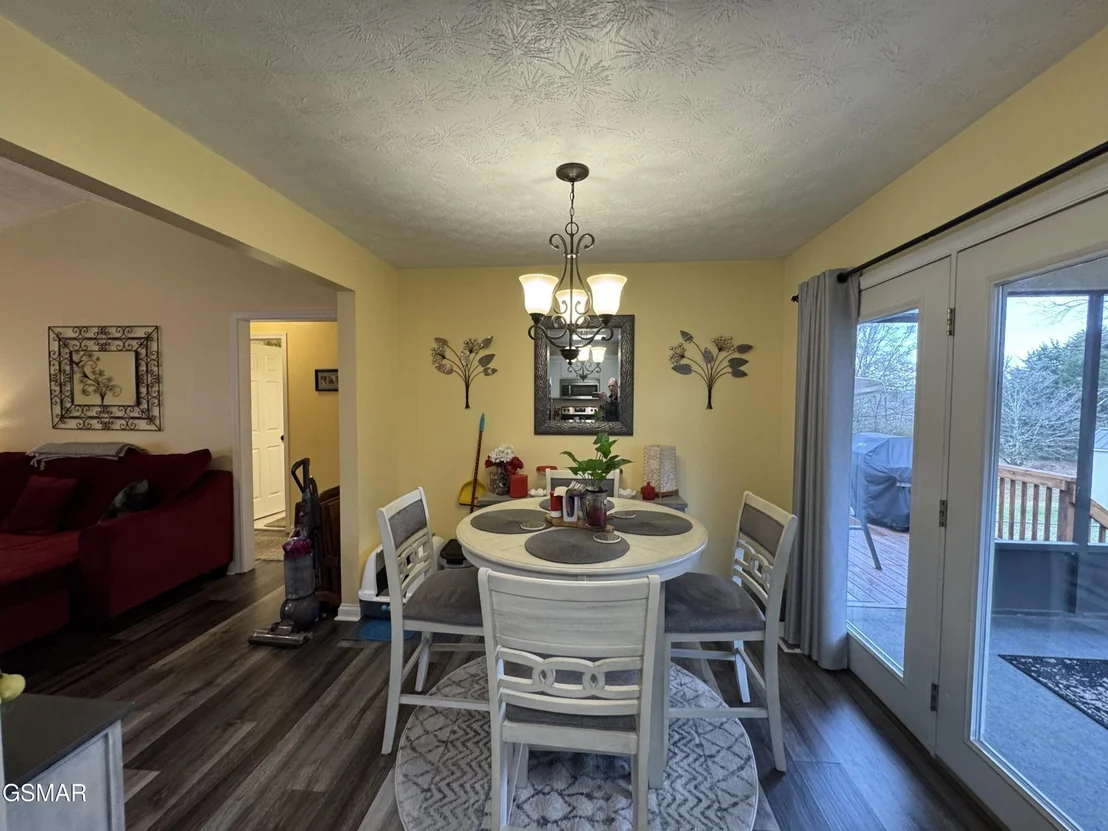 Photo of 628 Broadview Drive