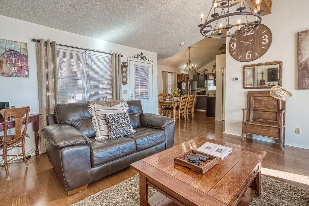 Photo of 1115 Red Maple