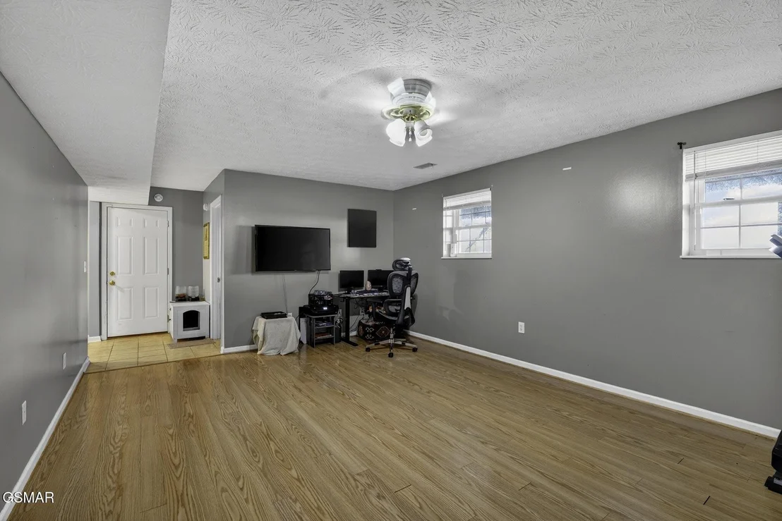 Photo of 477 Klondike Circle
